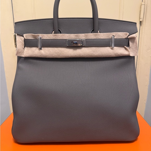 Elegant Hermes 2025 HAC 40 in Etain Togo on Palladium Hardware - Picture 2 of 14